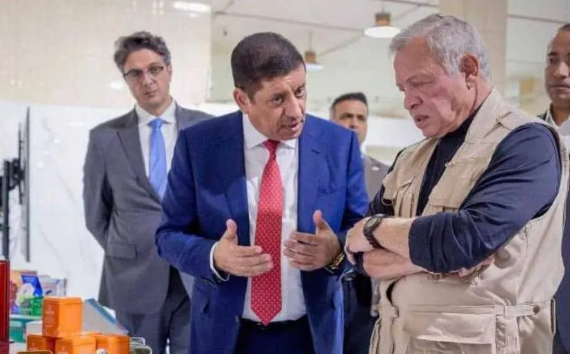 الحوثيون يقتحمون منزل رجل أعمال بصنعاء على خلفية صورة