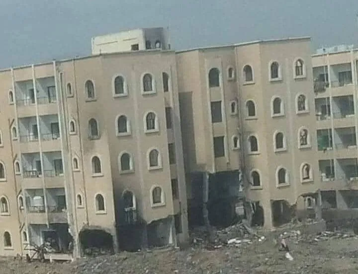 الحوثيون ينقلون 4 مختطفين من سجن "الصالح" إلى جهة مجهولة