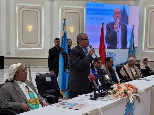 احتكار الحوثيين للقرار يعمّق الخلاف مع مؤتمر صنعاء ويعرقل تشكيل حكومة