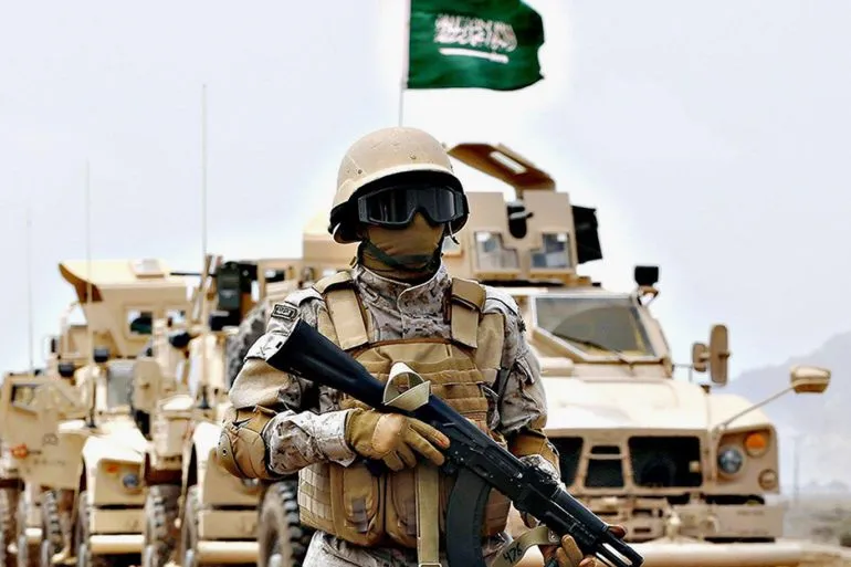 منصة دفاعية: وصول قوة سعودية إلى قاعدة "مُرّة" العسكرية واستلام مجمع دفاع شبوة