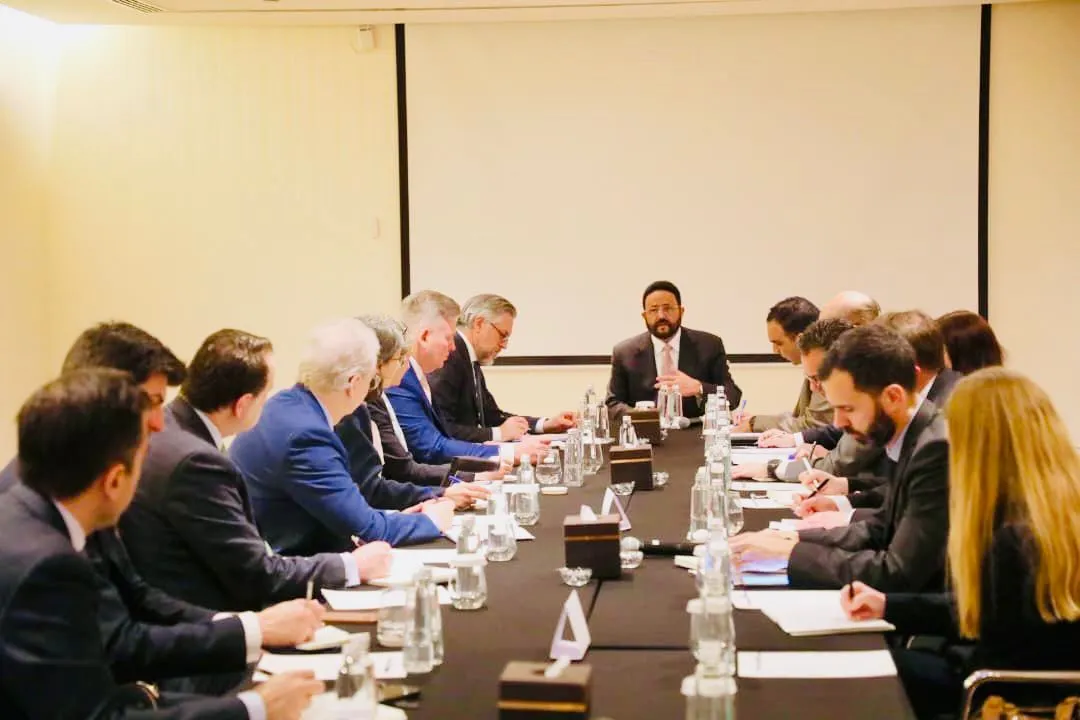 العرادة يدعو لتشديد الضغوط على الحوثيين ويحذر من تداعيات التراخي الدولي