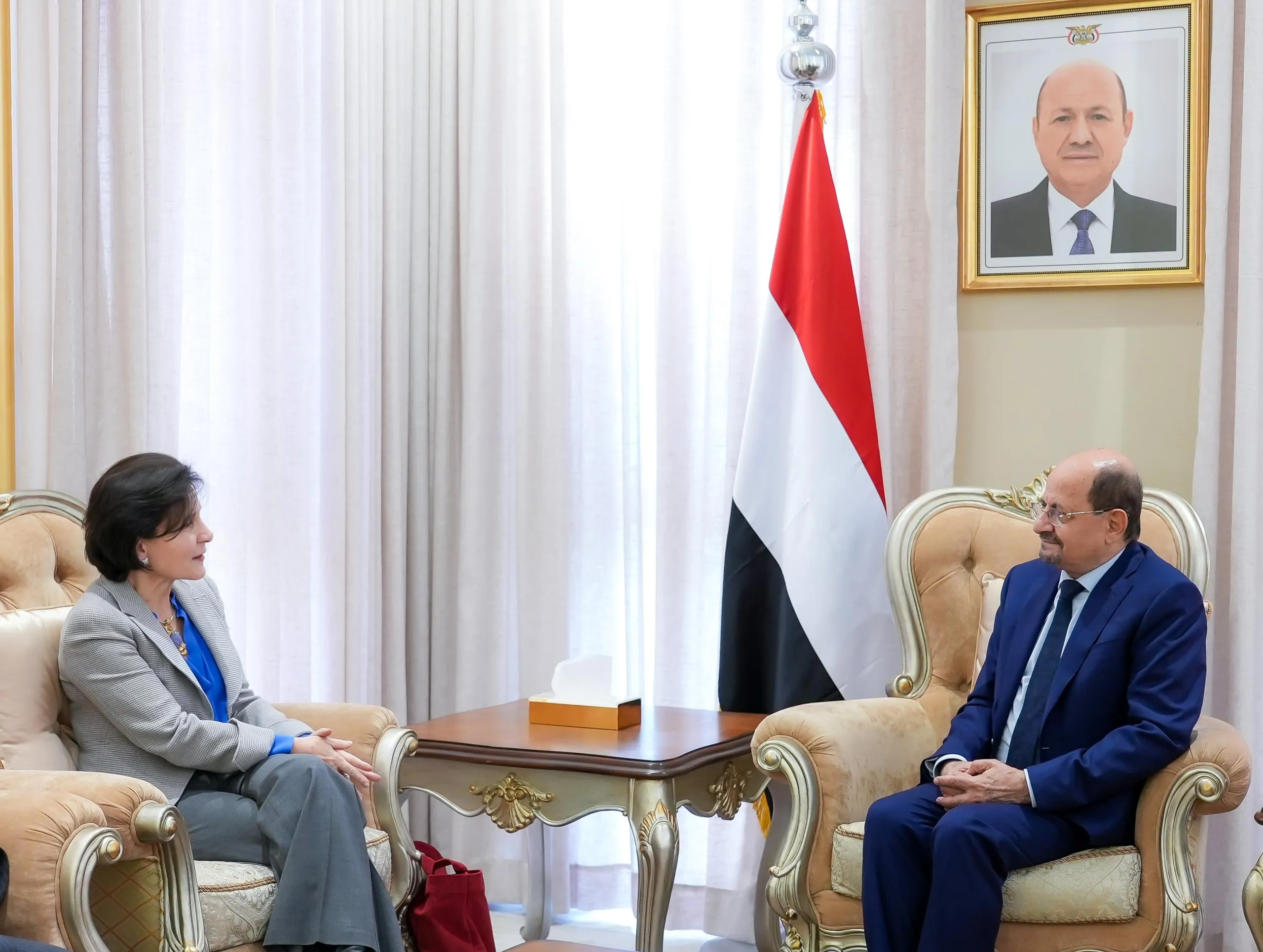 الزنداني: دعم الحكومة الشرعية استثمار في استقرار اليمن والمنطقة (تفاصيل)