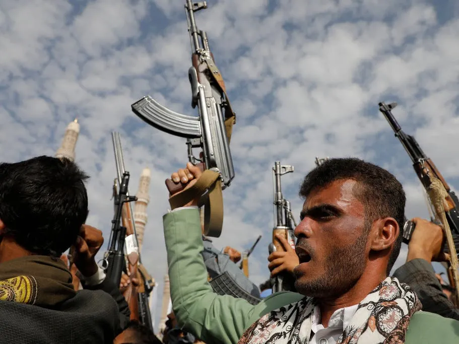 الحوثيون يتخذون قرارا بتغيير أرقام قياداتهم ومنع الهواتف في الاجتماعات