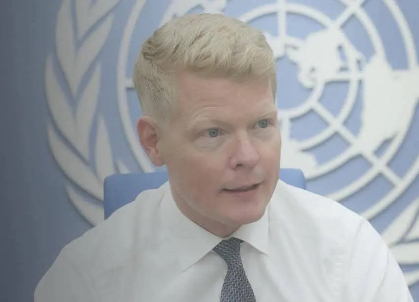 غروندبرغ يدعو لضبط النفس ويحذر من جرّ اليمن إلى صراع إقليمي