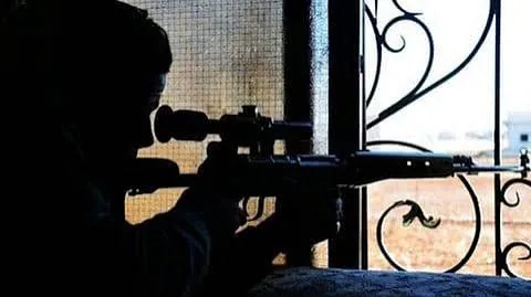 وفاة مواطنة في تعز متأثرة بإصابتها برصاص قناص حوثي