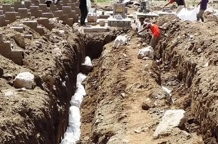 الحوثيين يمهلون الأهالي في عمران 15 يوما لاستلام جثامين متكدسة ويهددون بدفنها قسرا