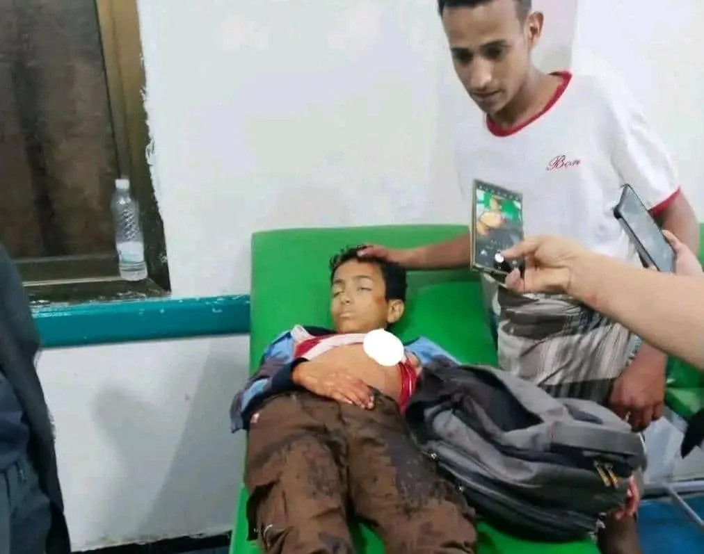مقتل طفل وإصابة امرأة برصاص قناصة الحوثيين في تعز