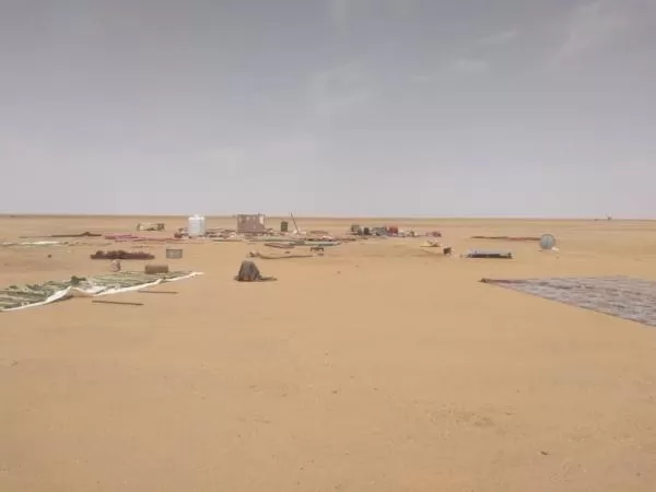 الجوف: رياح شديدة تُدّمر مساكن أكثر من 10 أسر نازحة