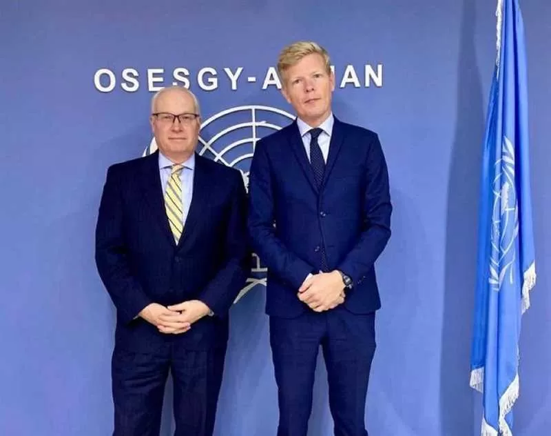 المبعوثان الأممي والأمريكي يبحثان جهود إنهاء الصراع في اليمن