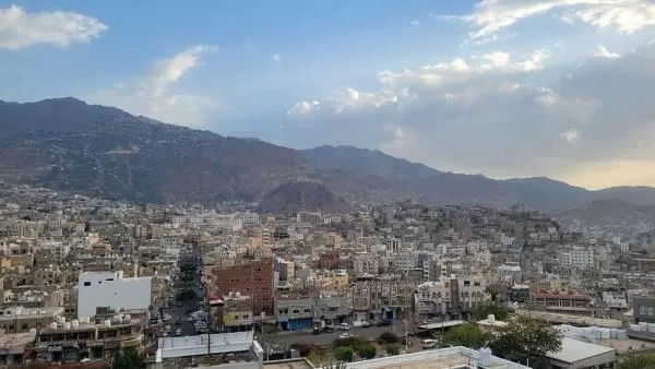 شرطة تعز تضبط 4 مطلوبين بالاعتداء على أراضي الأوقاف