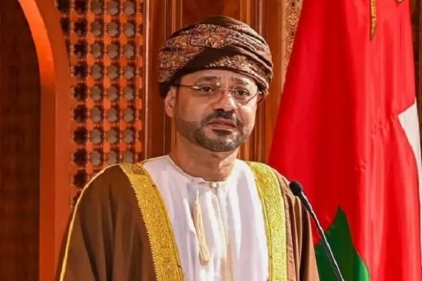 وزير الخارجية العماني يؤكد استمرار مساعدة اليمنيين في رسم خارطة السلام