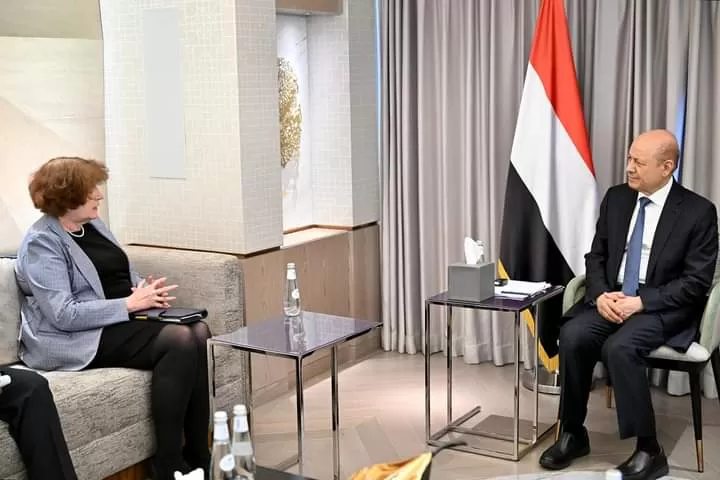 الرئيس العليمي يبحث مع القائم بأعمال السفارة الأمريكية جهود إحياء السلام