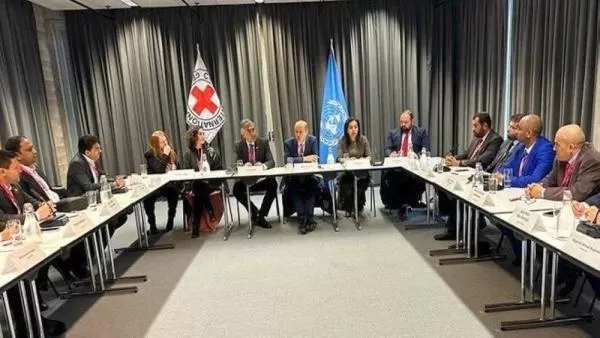 مصدر حكومي: جولة مفاوضات جديدة مع الحوثيين تنطلق الشهر القادم